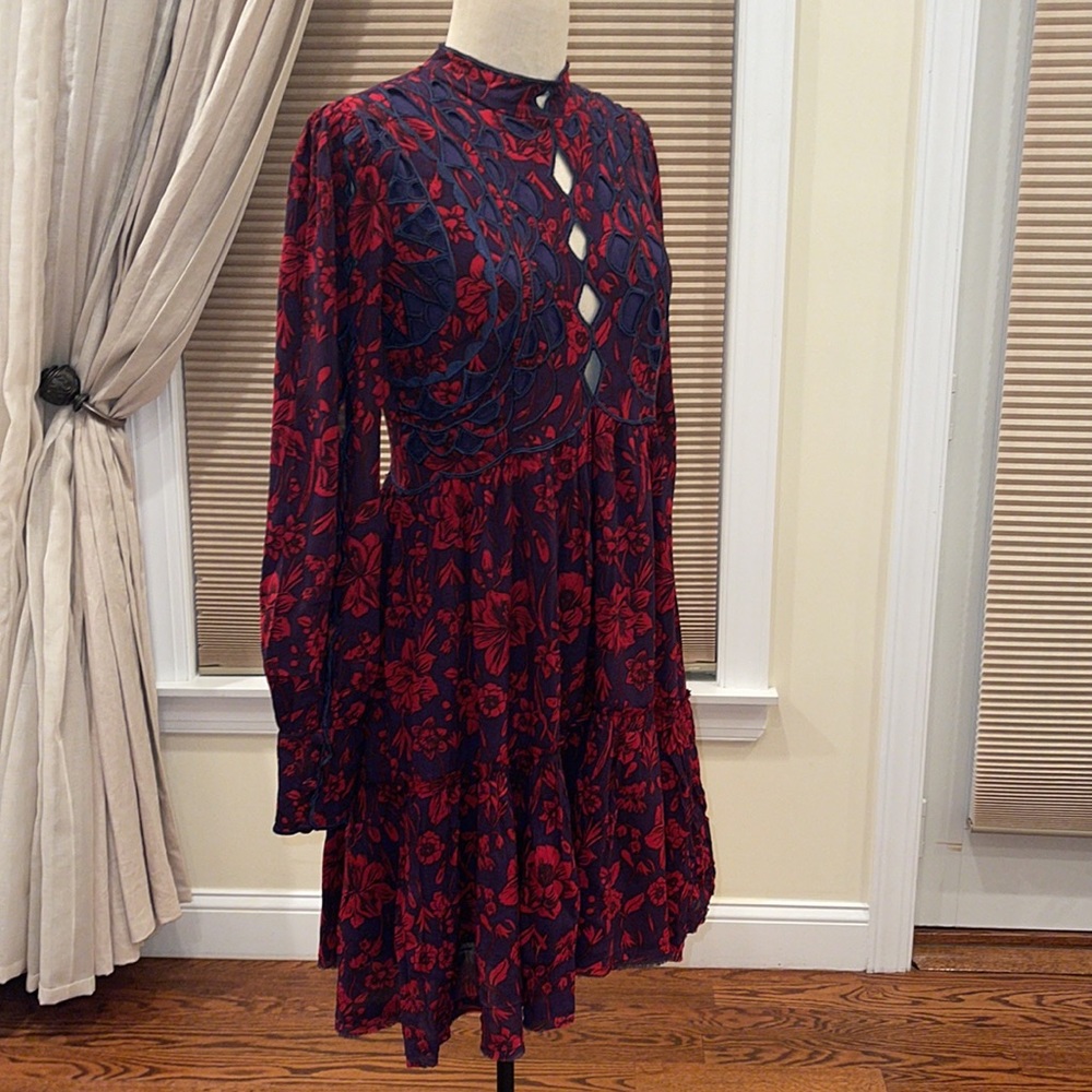 Gorgeous Free People Floral Print Dress With Cutwork Embroidery - Picture 5 of 11
